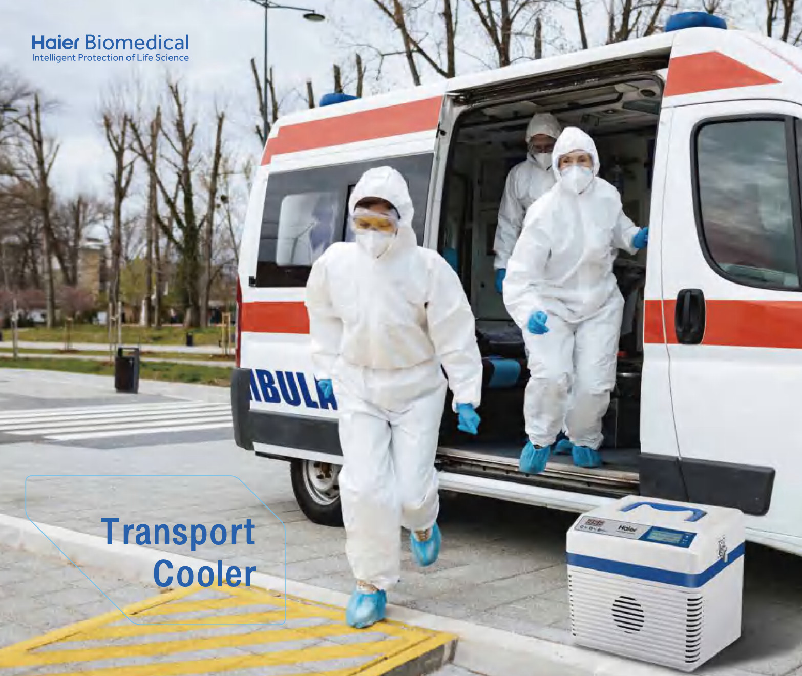 Transport cooler vaksin saat distribusi lapangan